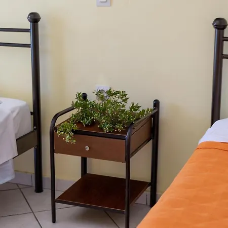 Apartament Apostolos 1
